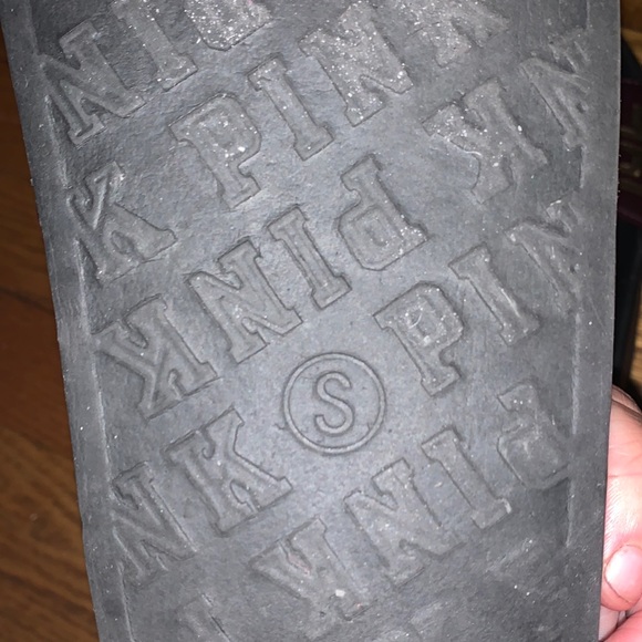 Maroon & Gold Pink Slides - Picture 3 of 4